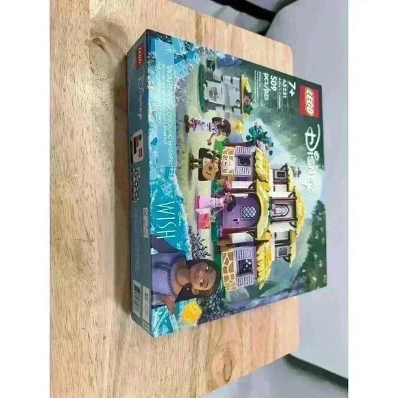 LEGO Disney Wish Princess: Asha's Cottage (43231) - New In Box - Picture 3 of 7